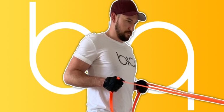biqbandtraining standing row resistance band featured image
